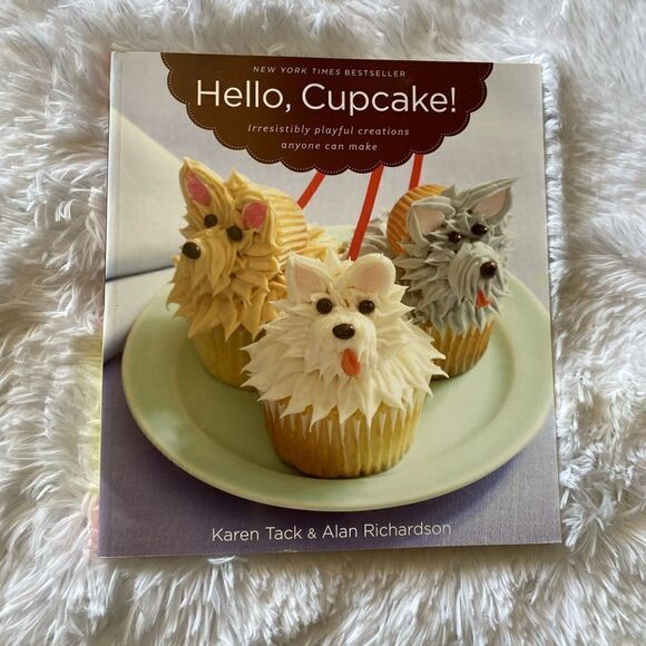 Hello Cupcake Decorating Book EUC - Picture 1 of 6